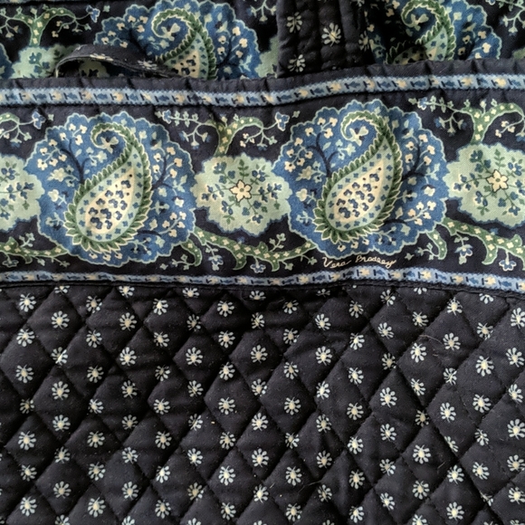 Vera Bradley Tote - Picture 2 of 7